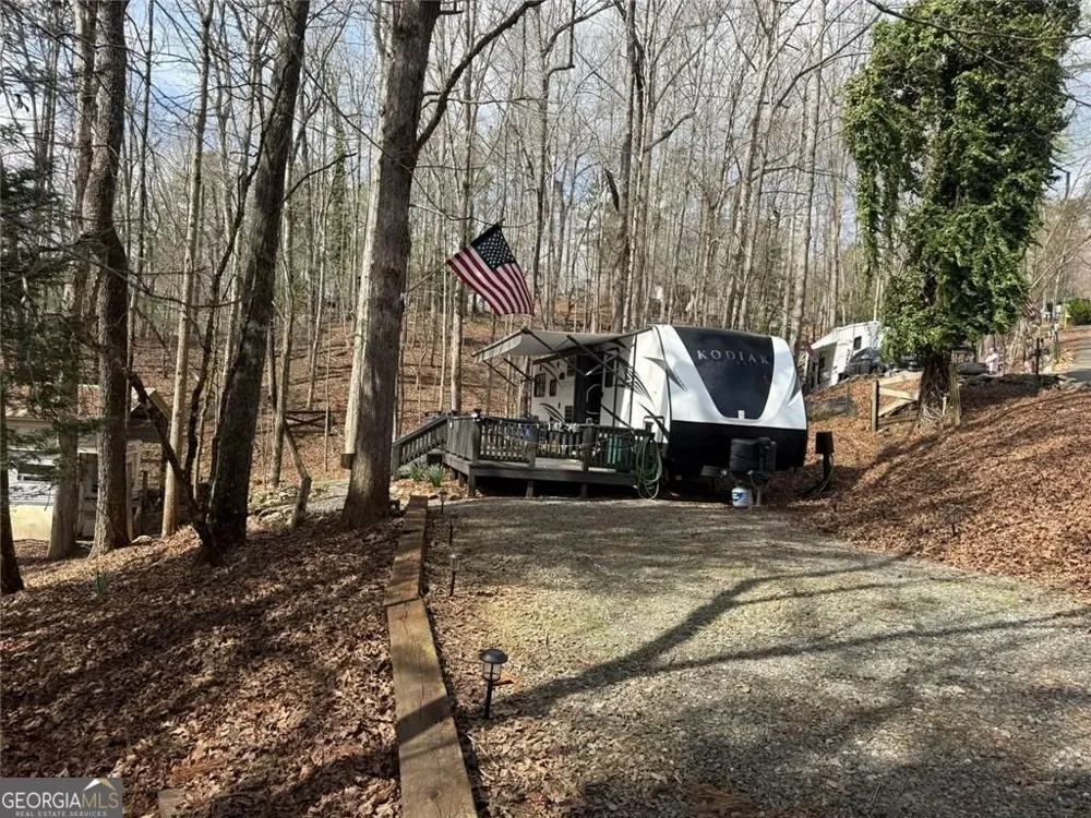532 10th ST Ellijay, GA 30540