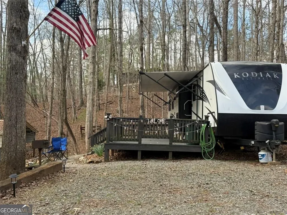 532 10th ST Ellijay, GA 30540