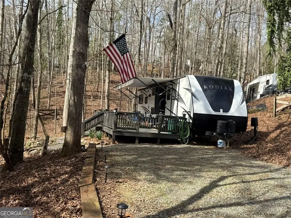 532 10th ST Ellijay, GA 30540