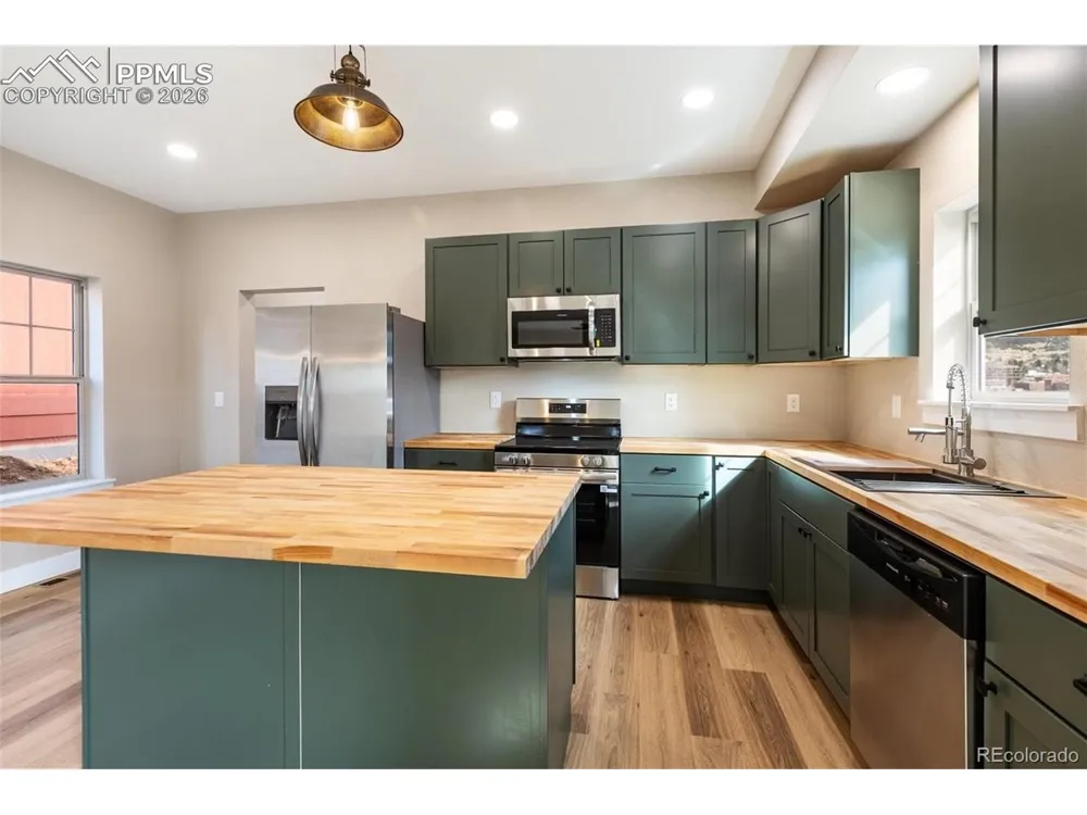 201 W Womack Avenue Cripple Creek, CO 80813