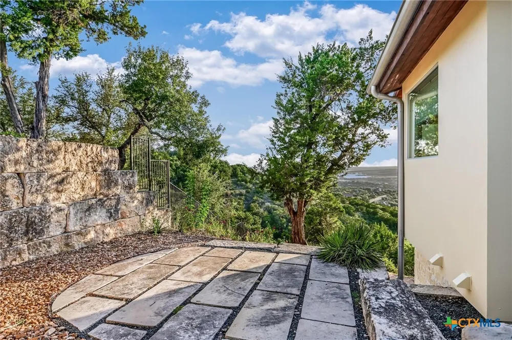 1151 Eagle Point Drive Fischer, TX 78623