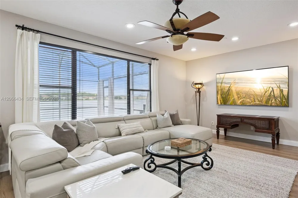 10033 LAKE DISTRICT LN #0 Orlando, FL 32832