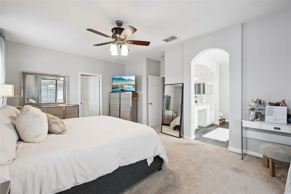 10033 LAKE DISTRICT LN #0 Orlando, FL 32832