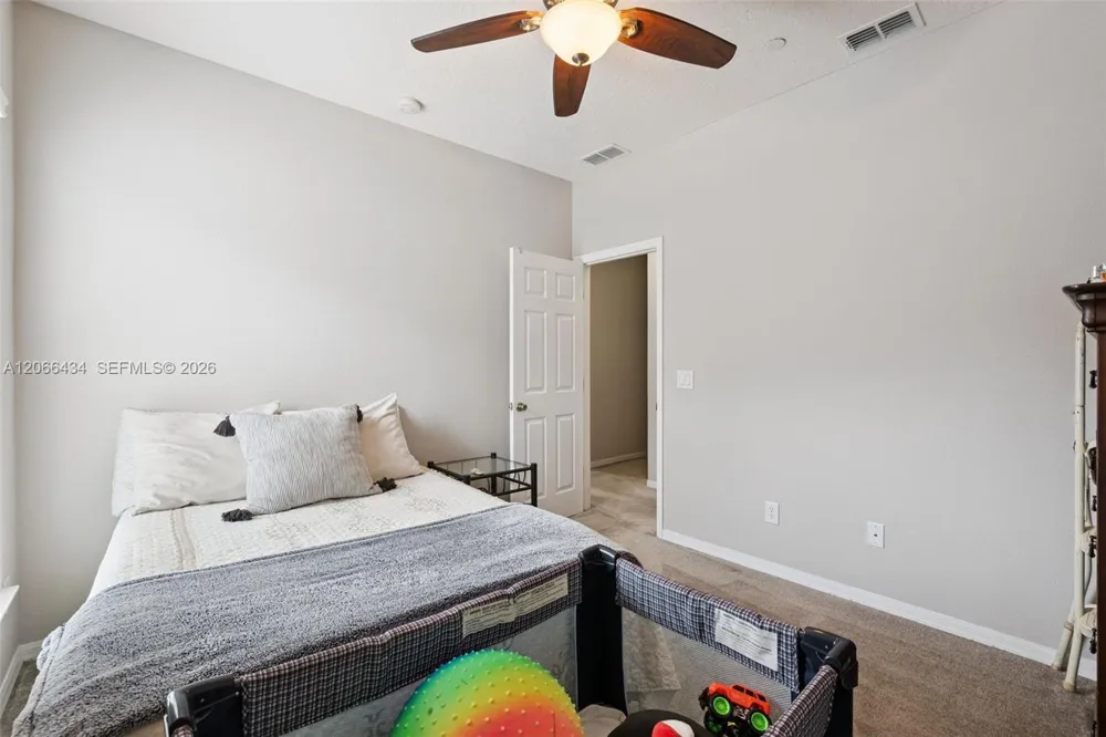 10033 LAKE DISTRICT LN #0 Orlando, FL 32832