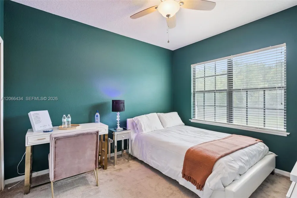 10033 LAKE DISTRICT LN #0 Orlando, FL 32832