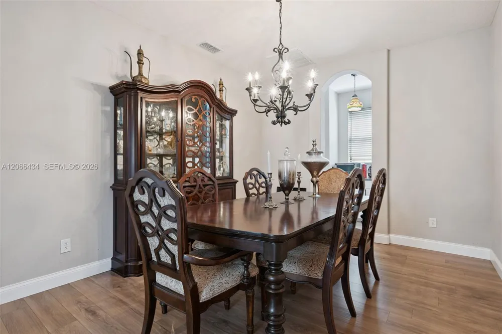 10033 LAKE DISTRICT LN #0 Orlando, FL 32832