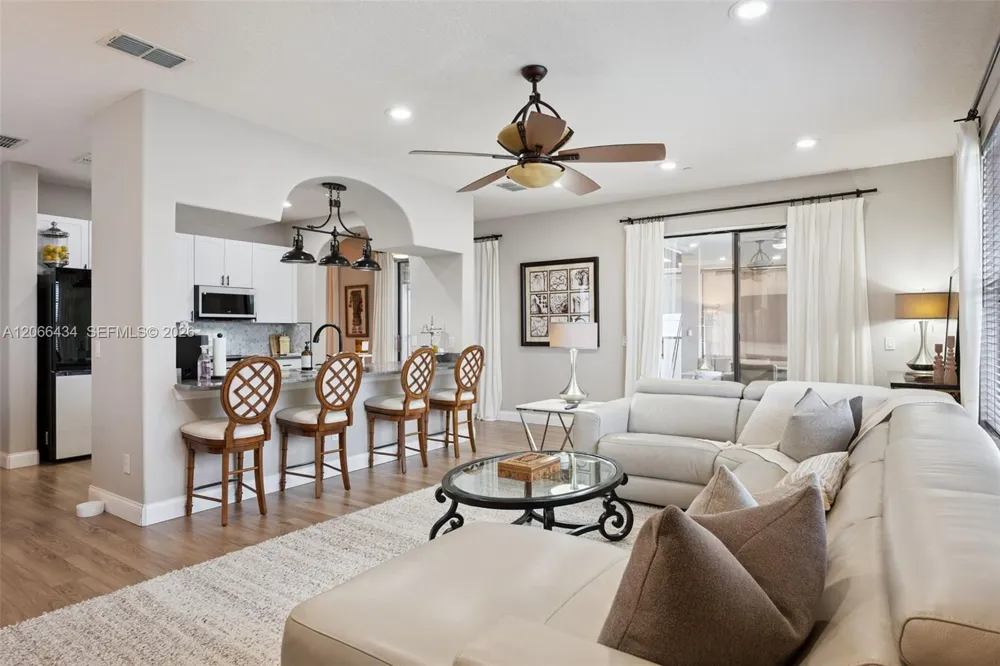 10033 LAKE DISTRICT LN #0 Orlando, FL 32832