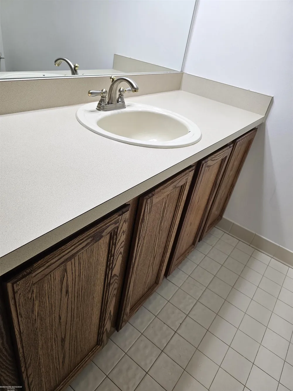 30607 Hidden Pines Lane Roseville City, MI 48066