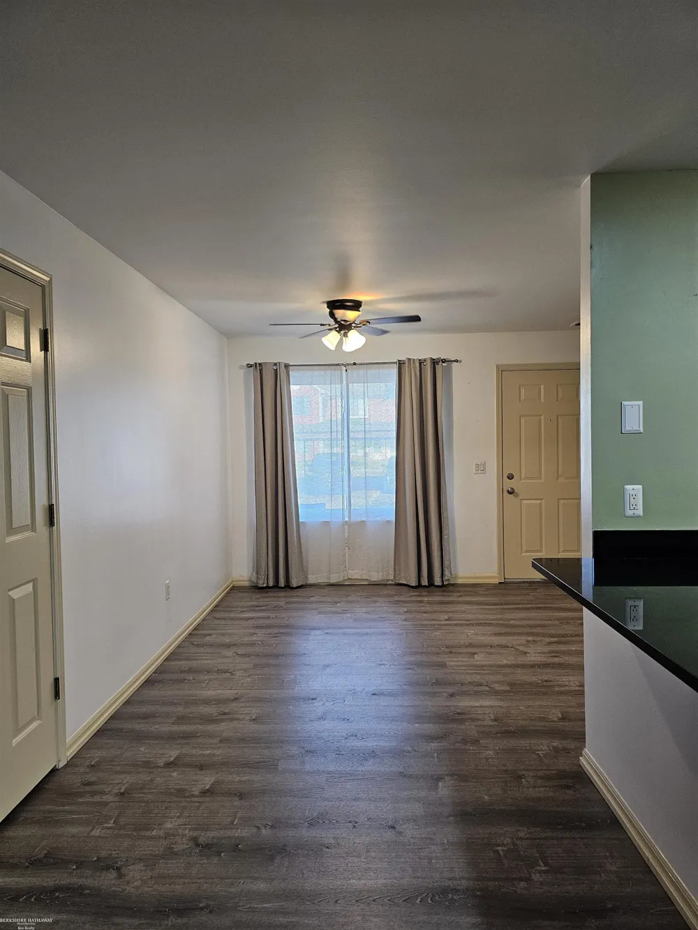 30607 Hidden Pines Lane Roseville City, MI 48066