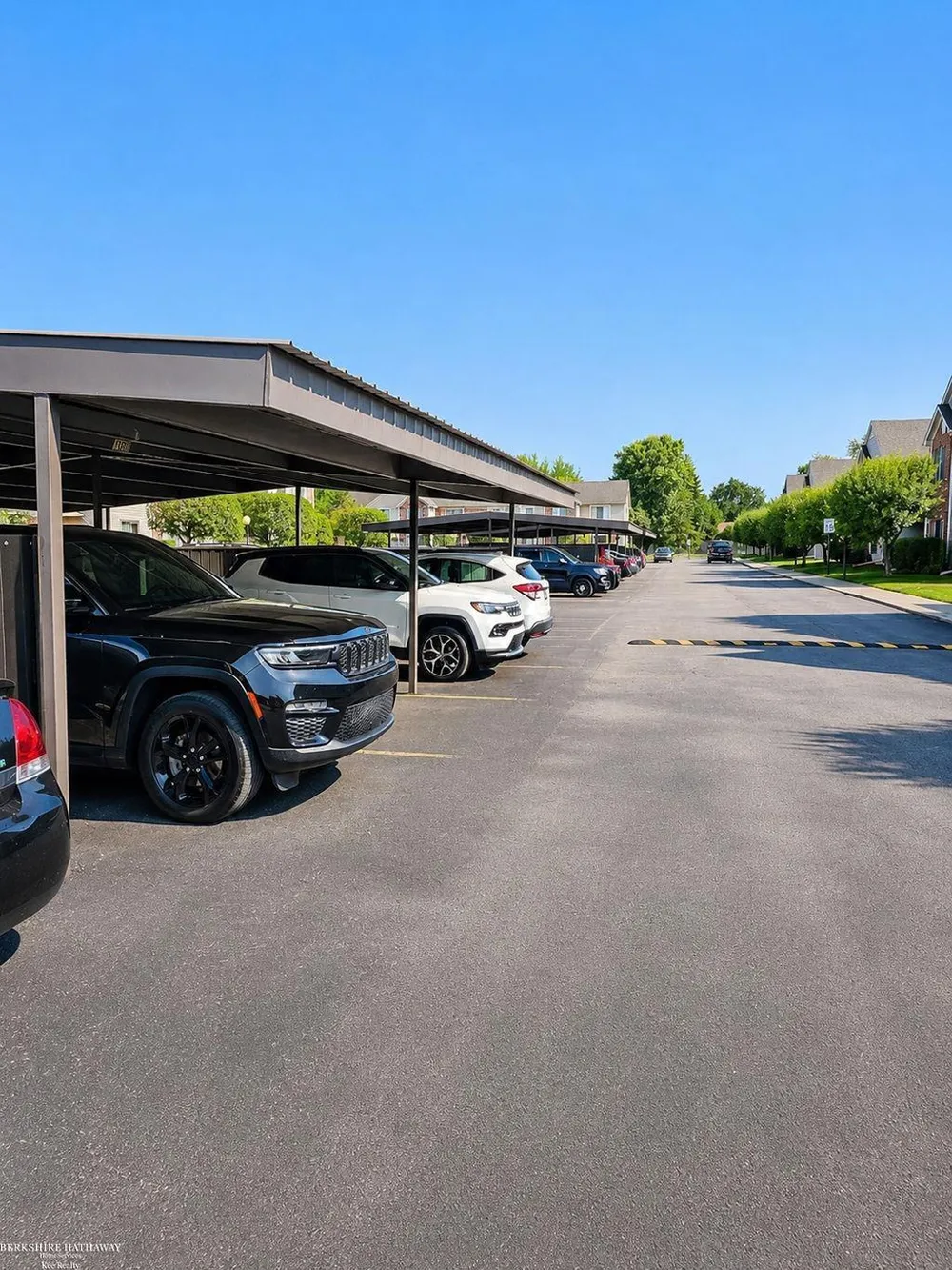 30607 Hidden Pines Lane Roseville City, MI 48066