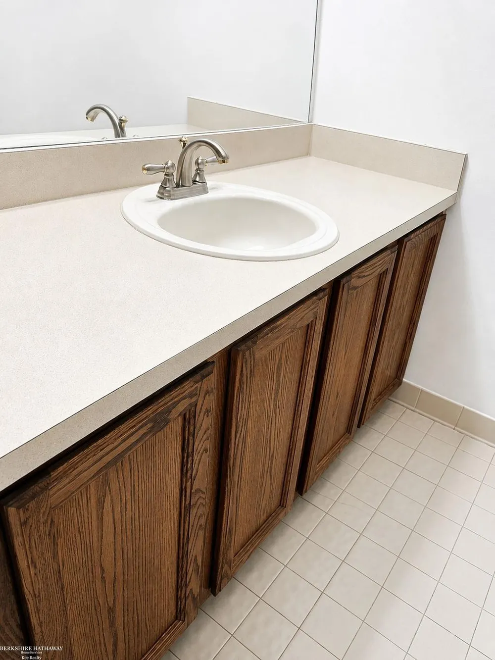 30607 Hidden Pines Lane Roseville City, MI 48066