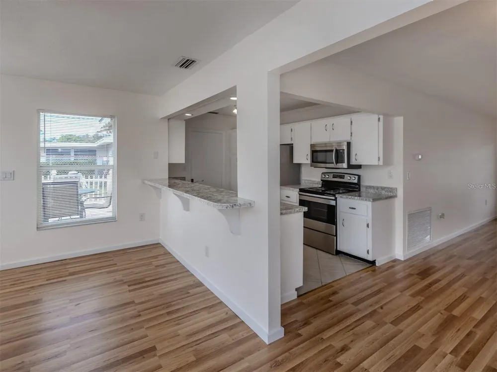 1215 MANGO AVENUE Venice, FL 34285