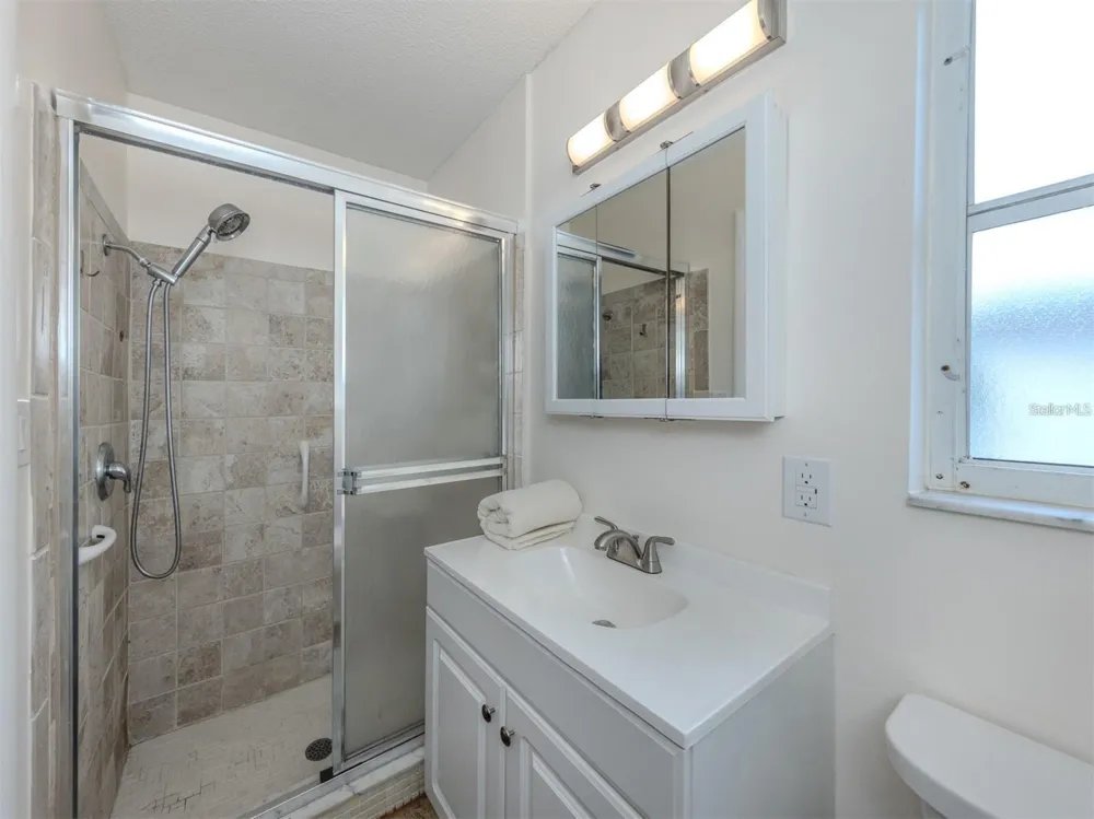 1215 MANGO AVENUE Venice, FL 34285