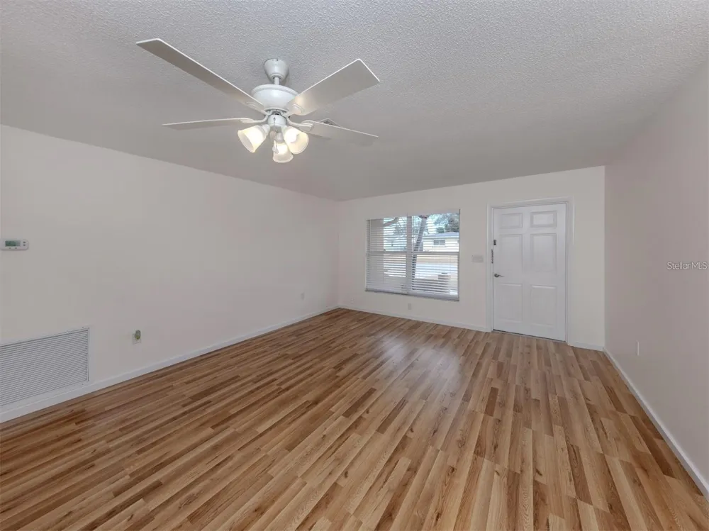 1215 MANGO AVENUE Venice, FL 34285