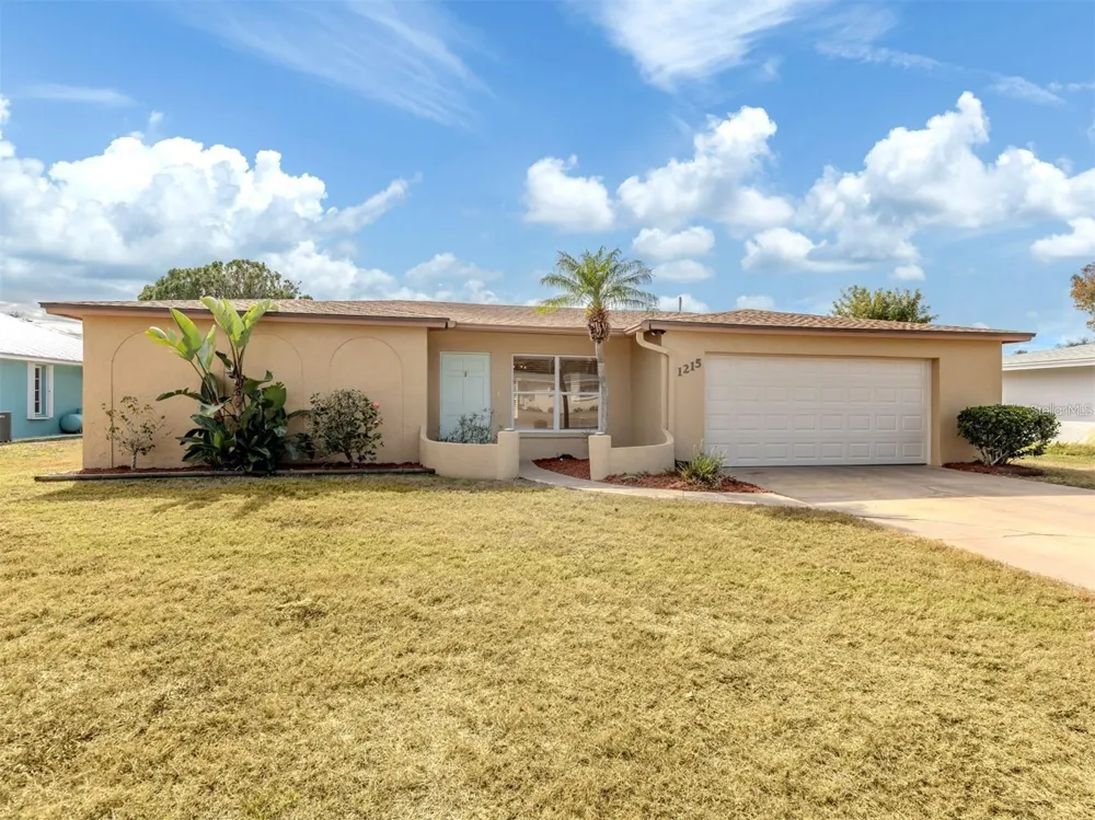 1215 MANGO AVENUE Venice, FL 34285