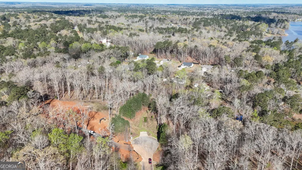 105 Crestview LN Jackson, GA 30233