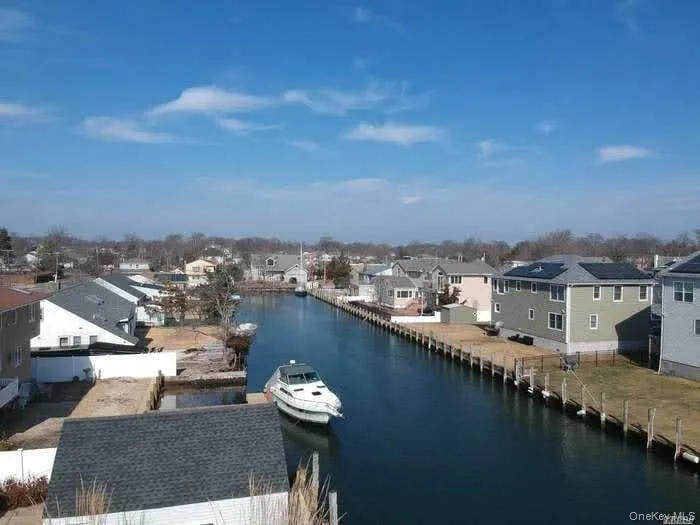 370 Clocks Boulevard Massapequa, NY 11758