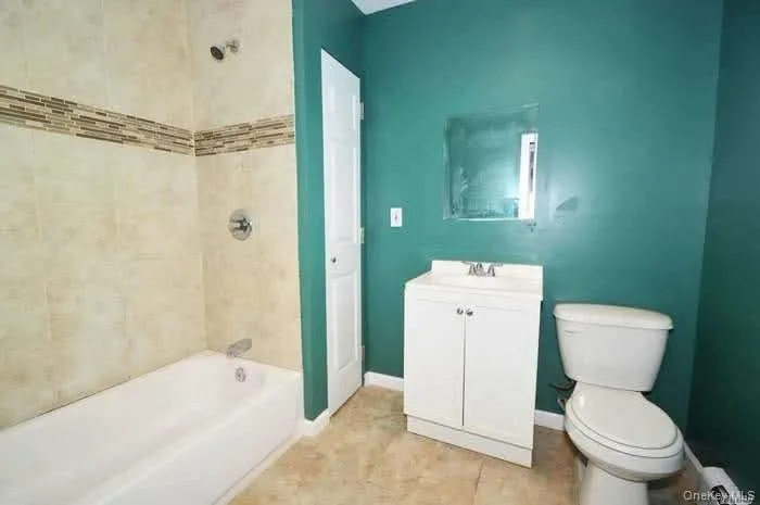 370 Clocks Boulevard Massapequa, NY 11758