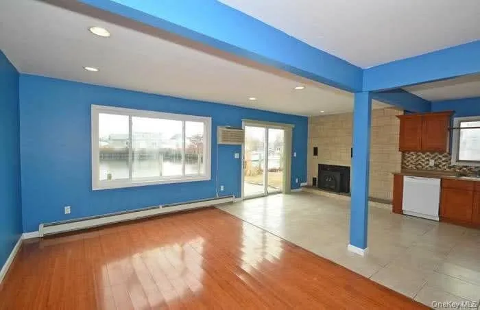 370 Clocks Boulevard Massapequa, NY 11758