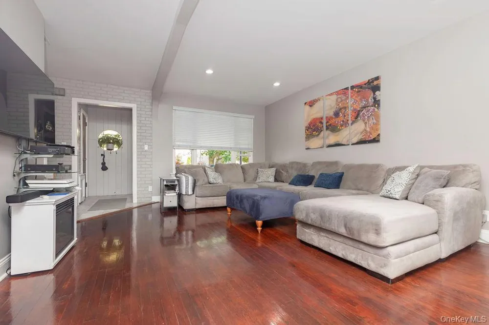 1915 Fowler Avenue Bronx, NY 10462