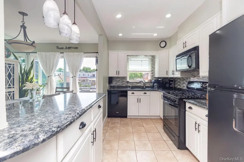 1915 Fowler Avenue Bronx, NY 10462