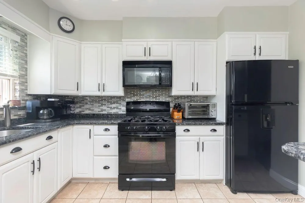 1915 Fowler Avenue Bronx, NY 10462