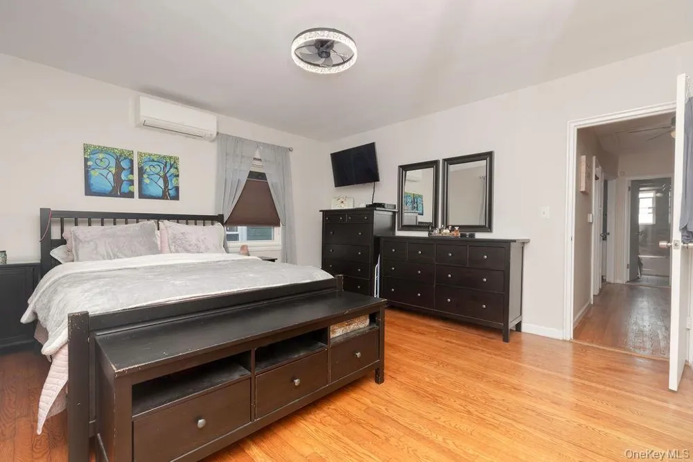 1915 Fowler Avenue Bronx, NY 10462