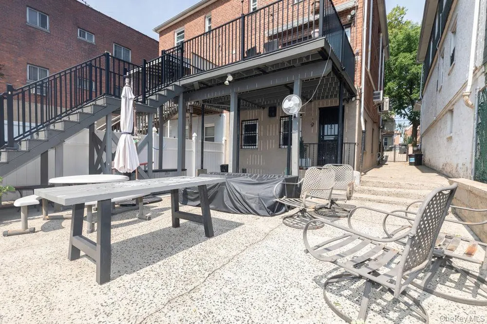 1915 Fowler Avenue Bronx, NY 10462