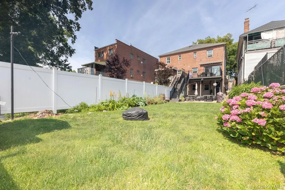 1915 Fowler Avenue Bronx, NY 10462