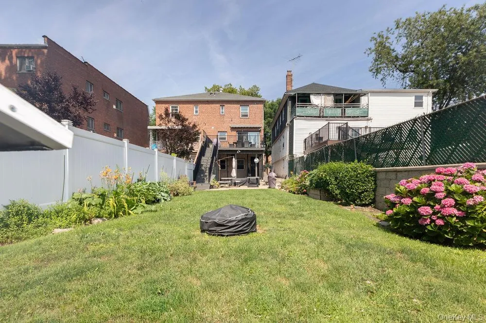 1915 Fowler Avenue Bronx, NY 10462