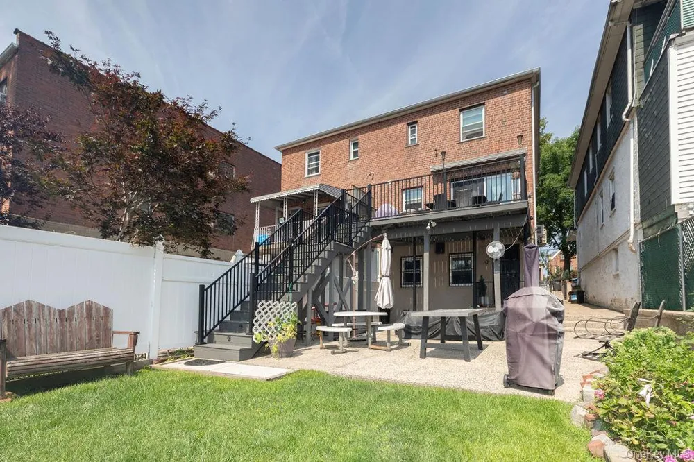 1915 Fowler Avenue Bronx, NY 10462