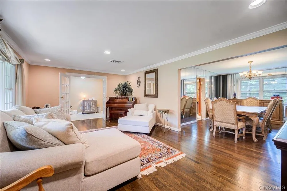 22 Concord Drive New City, NY 10956
