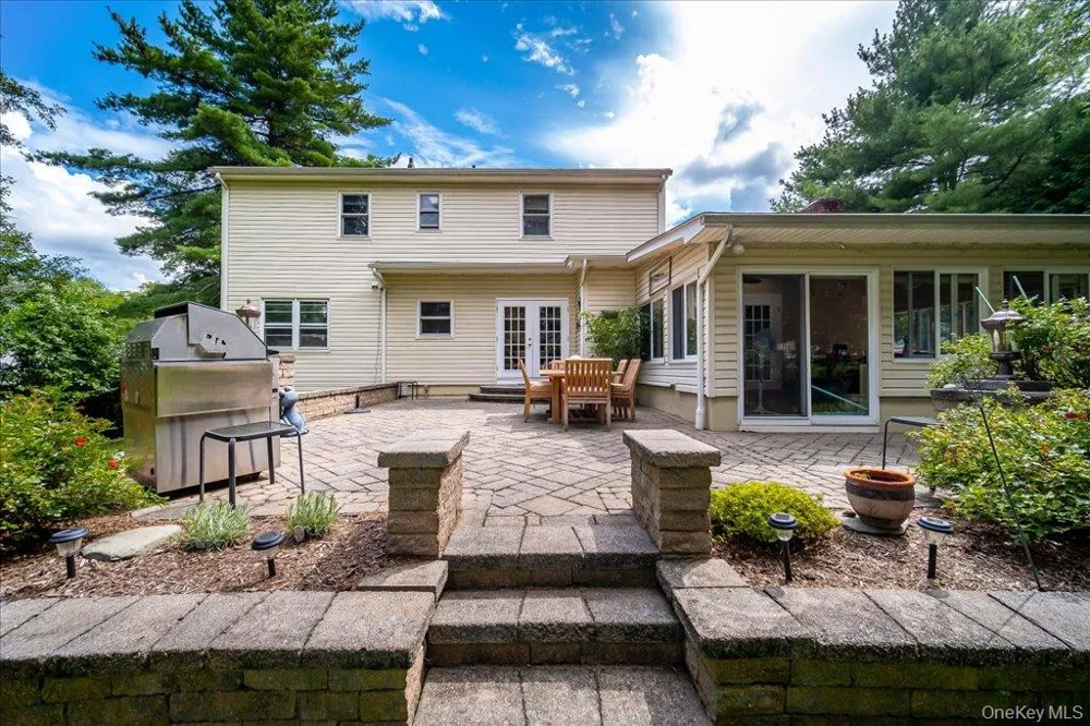 22 Concord Drive New City, NY 10956