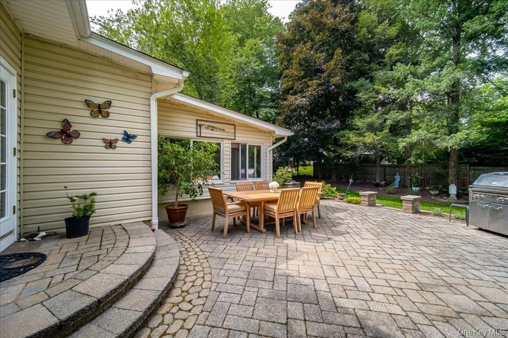 22 Concord Drive New City, NY 10956