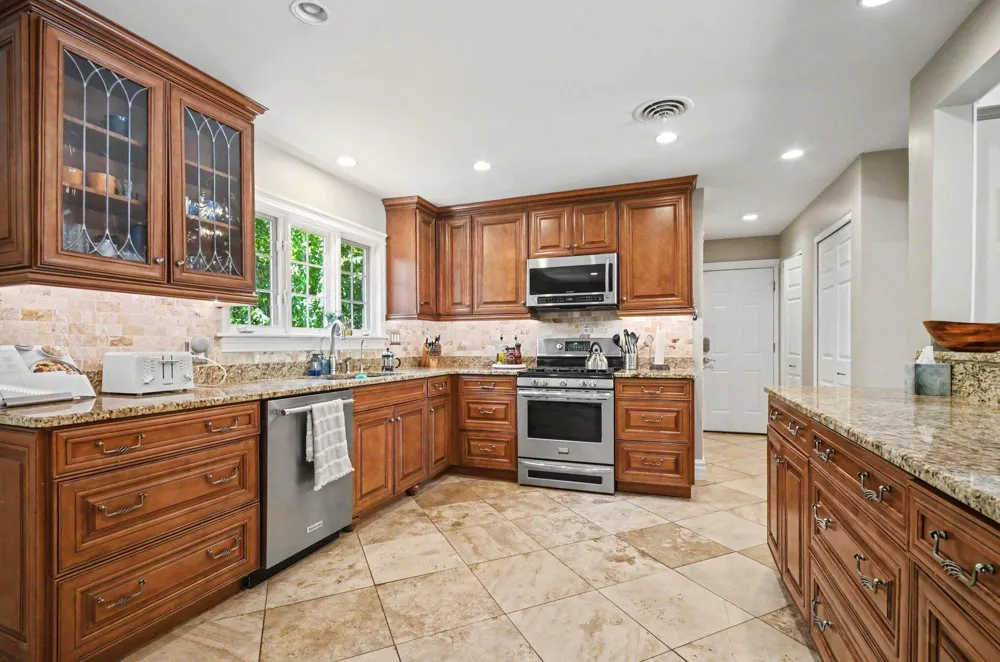 25800 Franklin Park Court Franklin, MI 48025