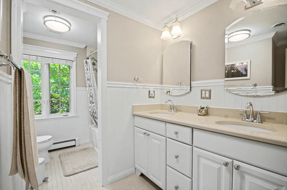 25800 Franklin Park Court Franklin, MI 48025
