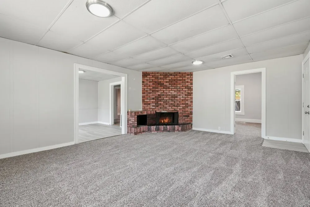 202 W Ada Street Sperry, OK 74073