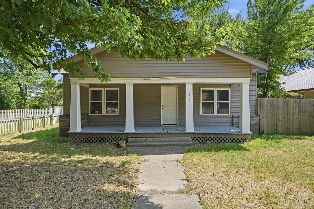 202 W Ada Street Sperry, OK 74073