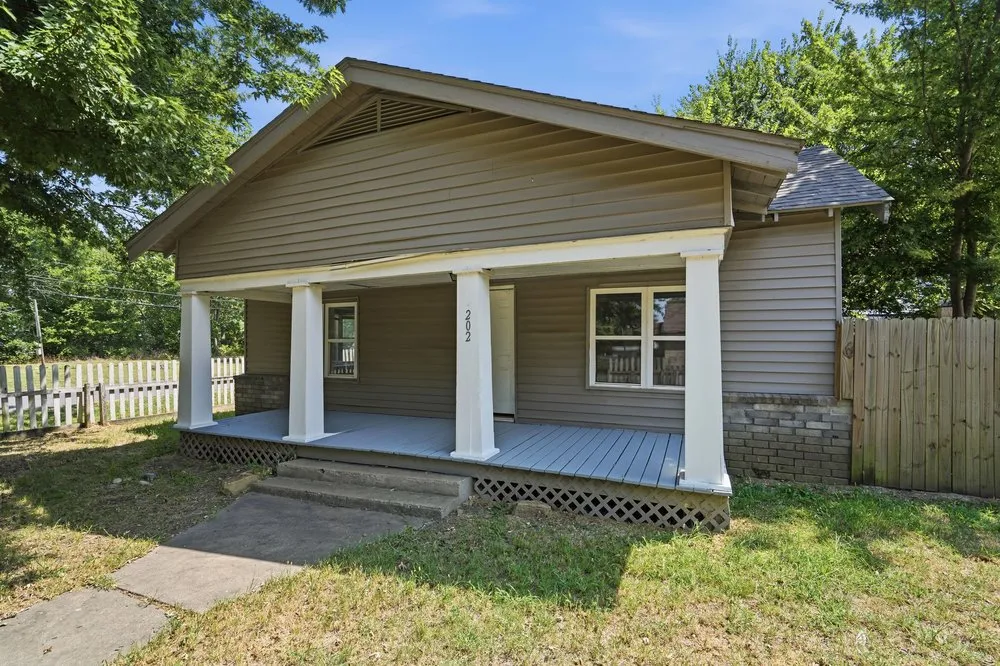 202 W Ada Street Sperry, OK 74073