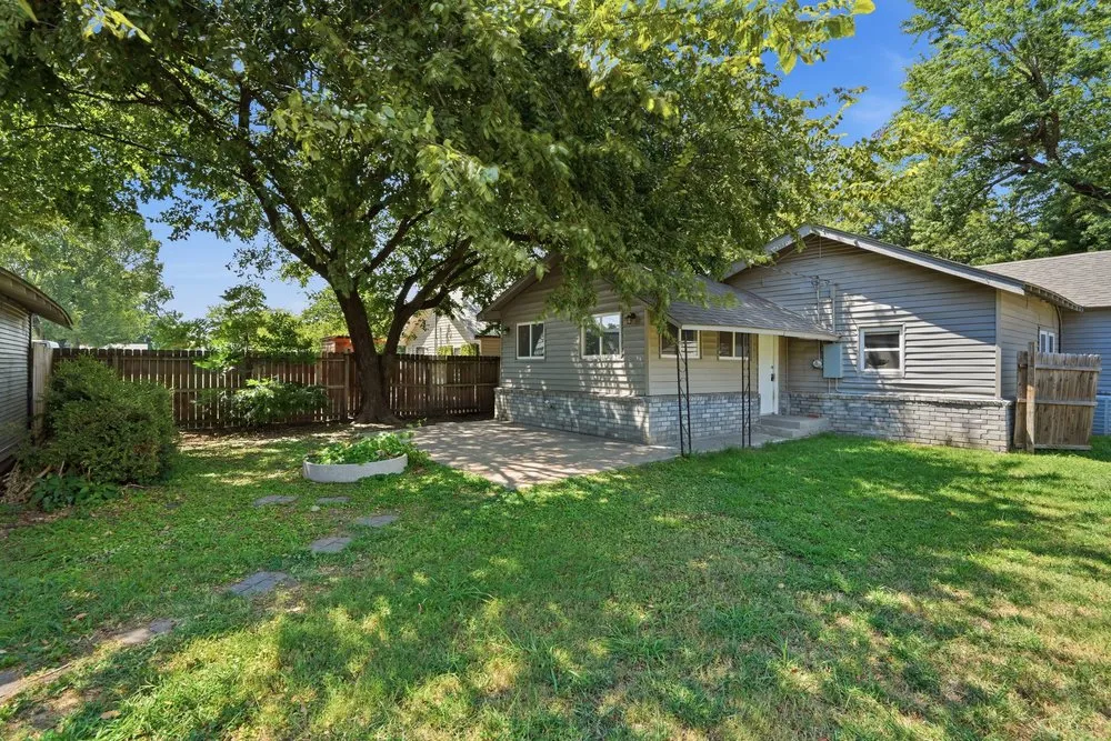 202 W Ada Street Sperry, OK 74073