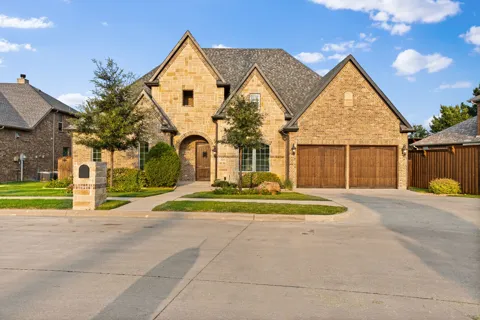 3214 Blue Haven Way