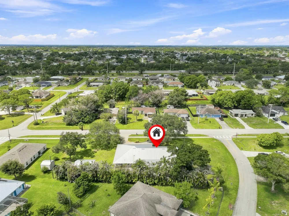 2381 SW BAYSHORE BOULEVARD Port St. Lucie, FL 34984
