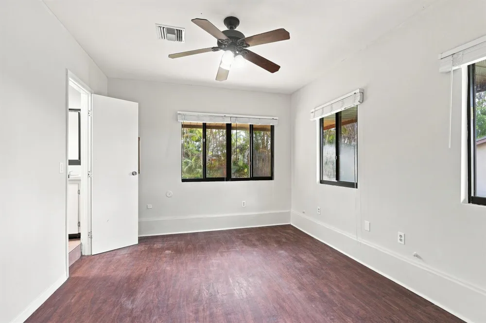 2381 SW BAYSHORE BOULEVARD Port St. Lucie, FL 34984