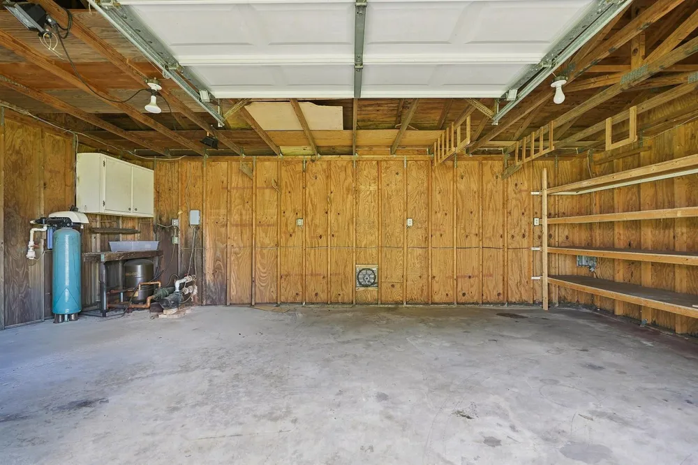 2381 SW BAYSHORE BOULEVARD Port St. Lucie, FL 34984