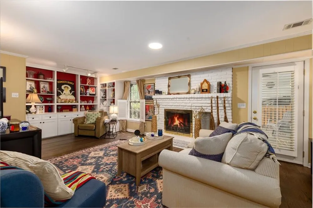 2267 Oxbow Circle Smoke Rise, GA 30087