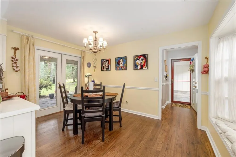 2267 Oxbow Circle Smoke Rise, GA 30087
