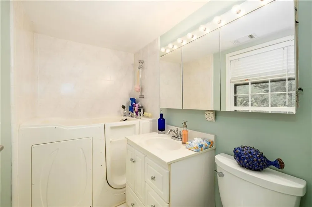 2267 Oxbow Circle Smoke Rise, GA 30087