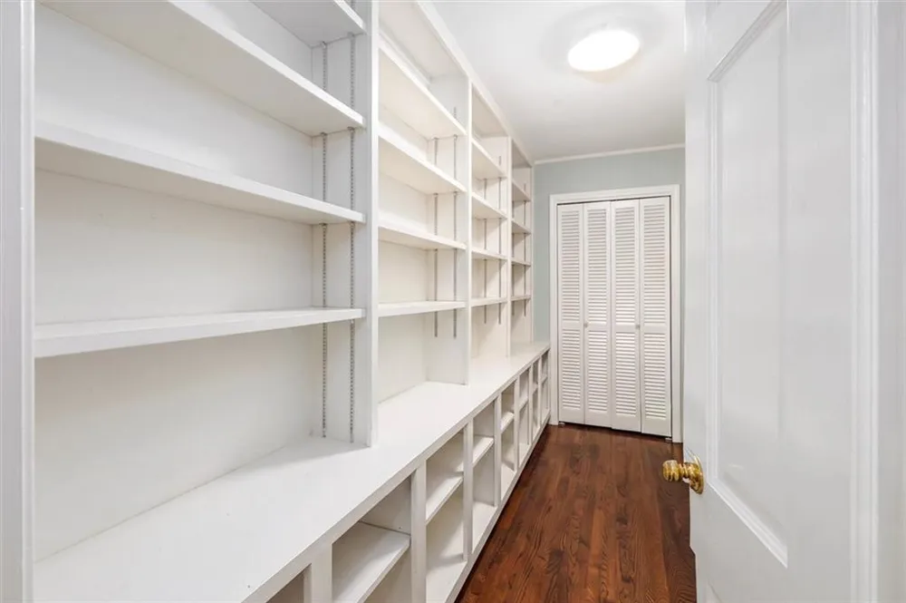 2267 Oxbow Circle Smoke Rise, GA 30087