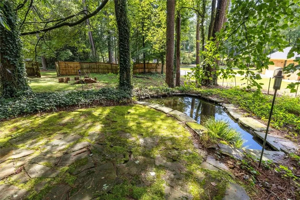 2267 Oxbow Circle Smoke Rise, GA 30087