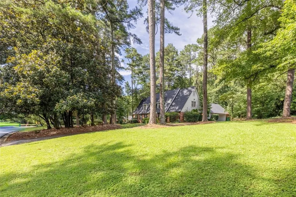 2267 Oxbow Circle Smoke Rise, GA 30087